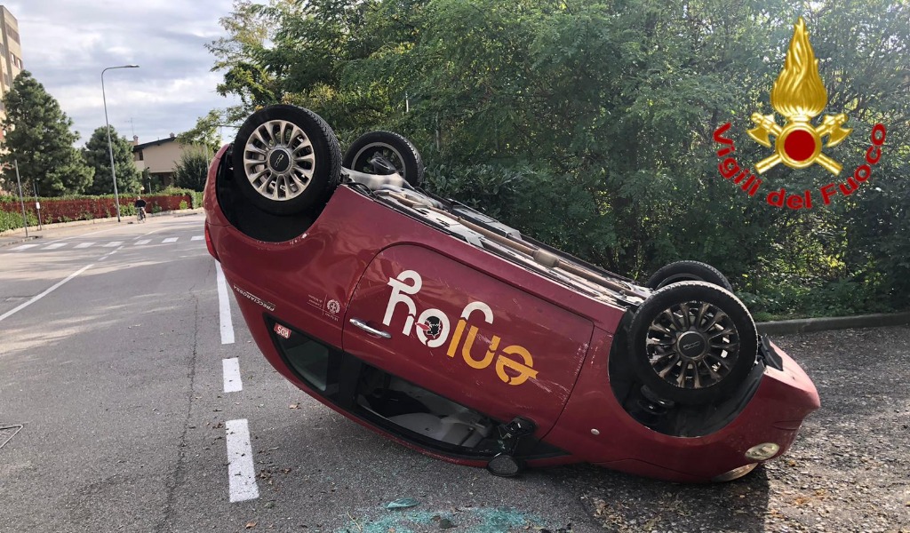 Enjoy Ribaltata A Lodi Arrivano I Vigili Del Fuoco Foto Prima Lodi