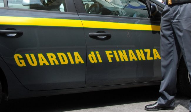Riciclaggio denaro sporco due commercialisti arrestati