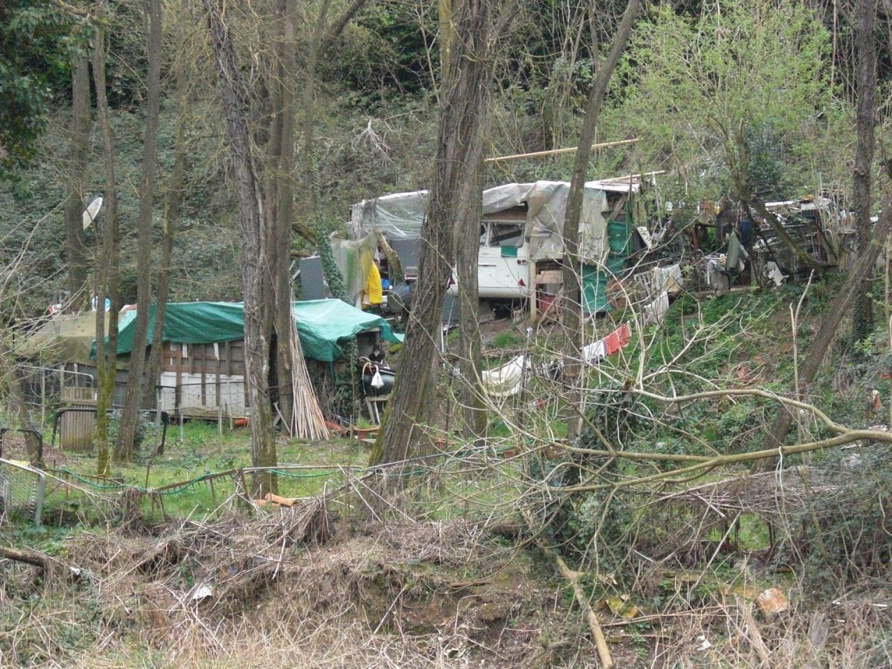 Abuso edilizio sulla strada che porta a Belgiardino