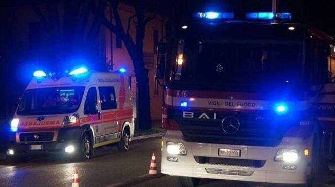 Fuori strada con l’auto SIRENE DI NOTTE