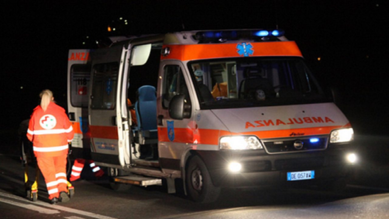 Caduta da moto a Casalpusterlengo, tre feriti SIRENE DI NOTTE