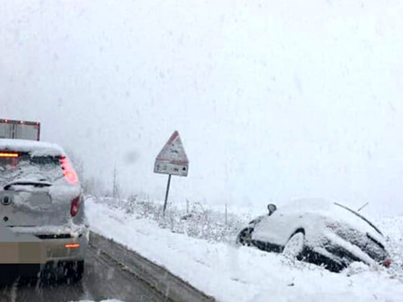 Arrivata la neve e anche gli incidenti SIRENE DI NOTTE