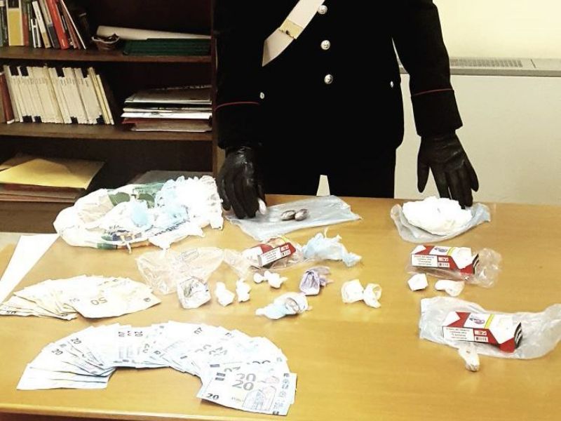 Spacciatore denunciato a Pieve Fissiraga, grazie a Zanzibar e Denver