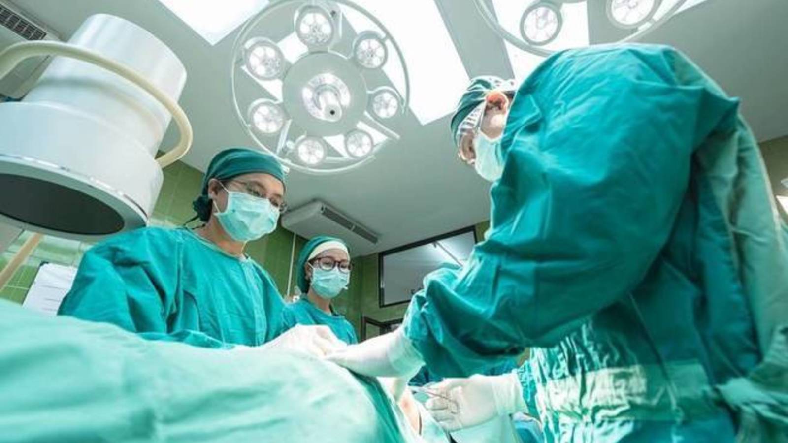 Dimenticano garze nell’addome due chirurghi condannati