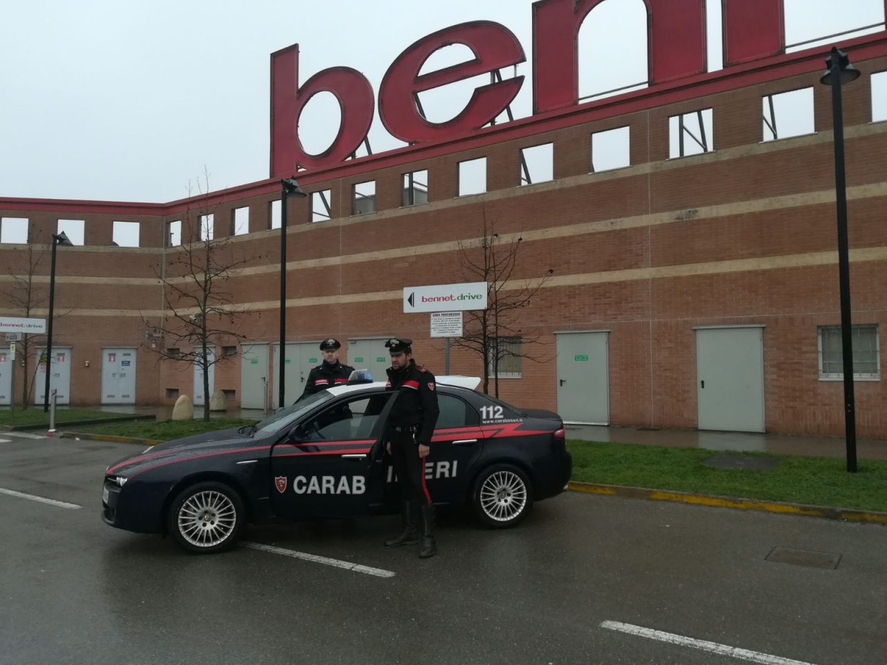 Beccati rapinatori del supermercato: 12 furti nella Bassa