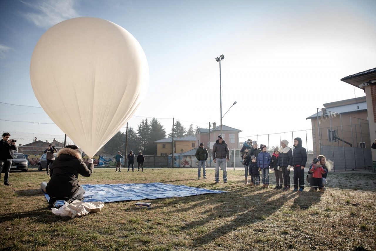 Pallone sonda dal Pavese allo Spazio per fotografare la Terra