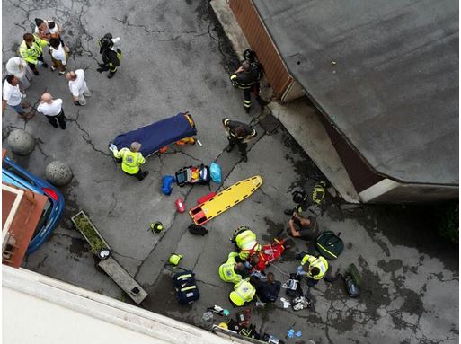 Dramma a Mandello: bambino cade dalla finestra