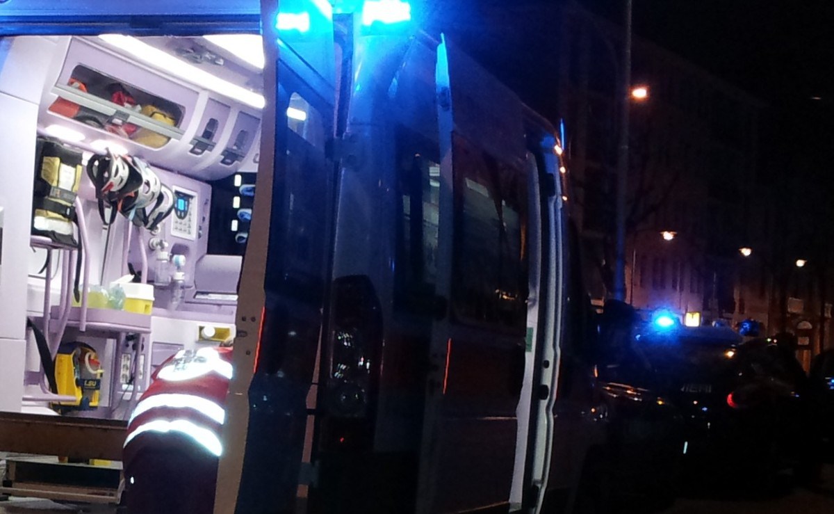Fuori strada con l’auto, soccorso 29enne SIRENE DI NOTTE