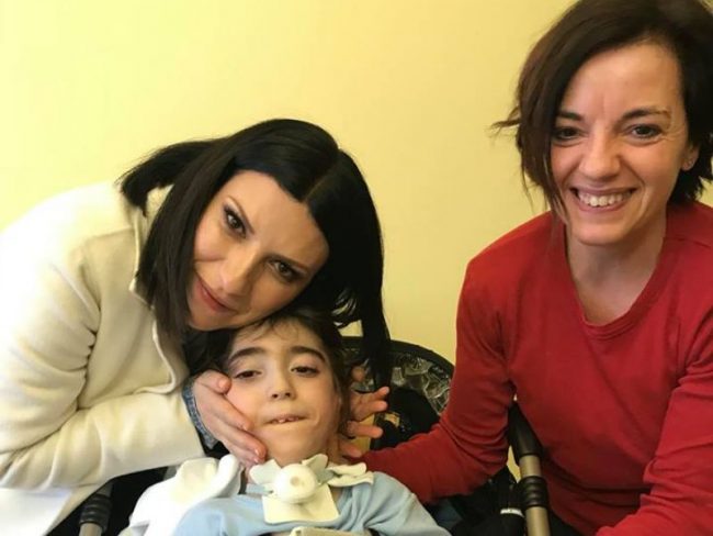Laura Pausini, al suo concerto un fan “speciale”