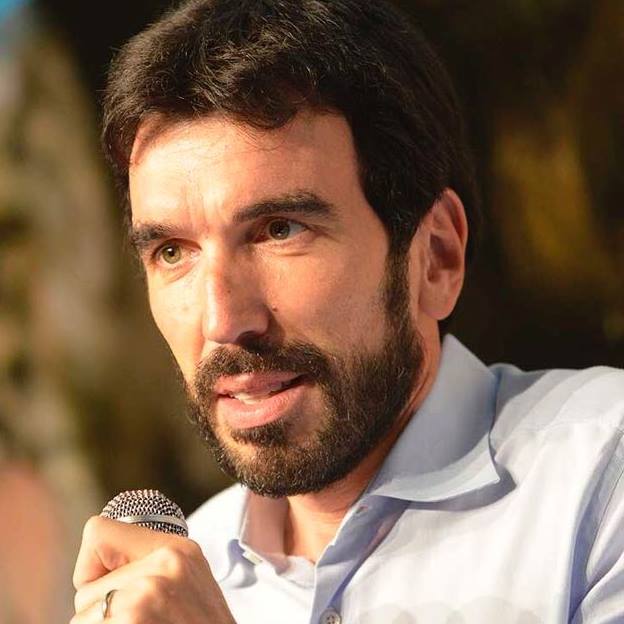 Maurizio Martina del Pd incontrerà stranieri esclusi dalle agevolazioni