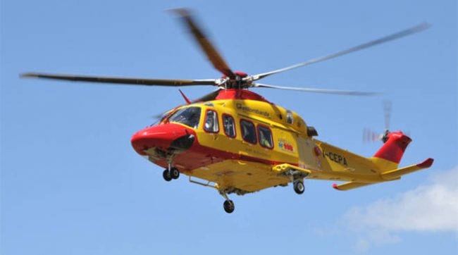 Scontro tra auto e furgone, arriva l’elisoccorso
