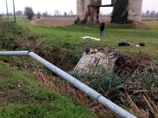 Tragico incidente, muore 17enne gravi anche altri due giovani FOTO