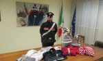 Ruba peluches natalizi, arrestato 49enne