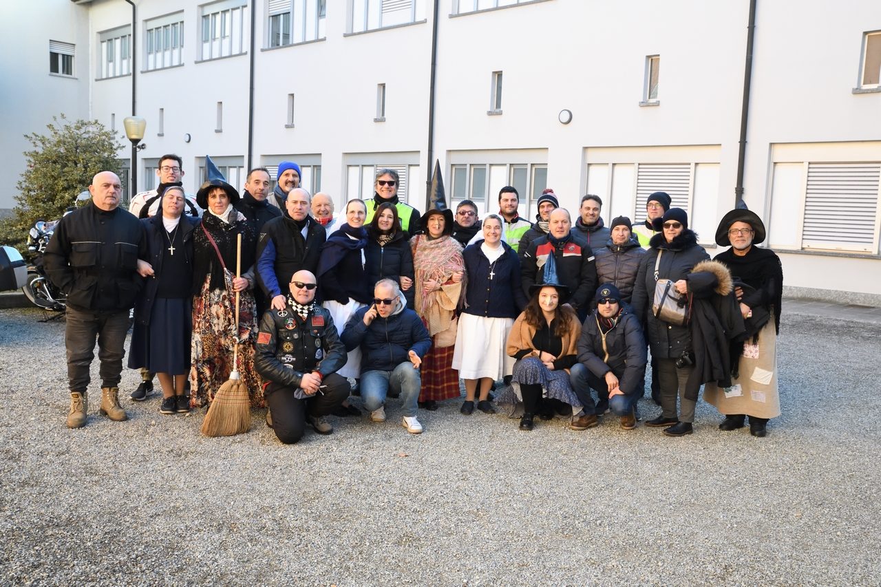 Moto Befana benefica a Rivolta con il moto club di Pandino FOTO