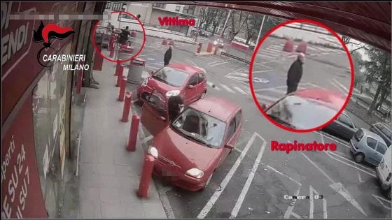 Scippava le vecchiette sul pianerottolo, arrestato VIDEO