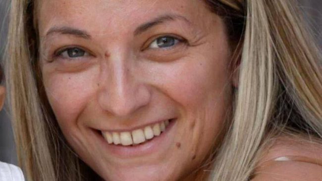 Guardia giurata Mediaworld alla donna che ha bruciato: “Ti manderò all’inferno”