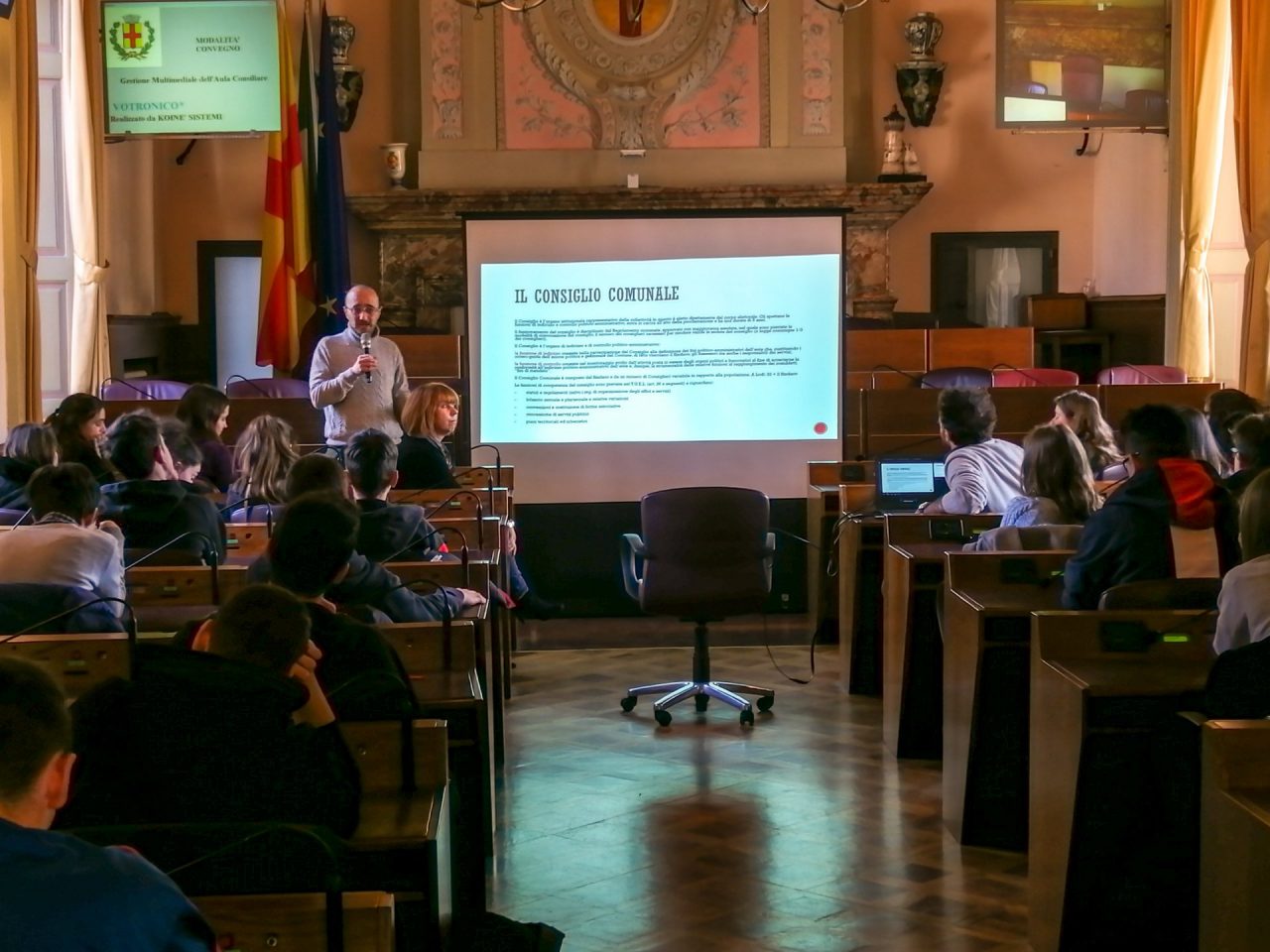 Educazione civica ai giovani studenti di Lodi: in cattedra anche il vicesindaco Maggi