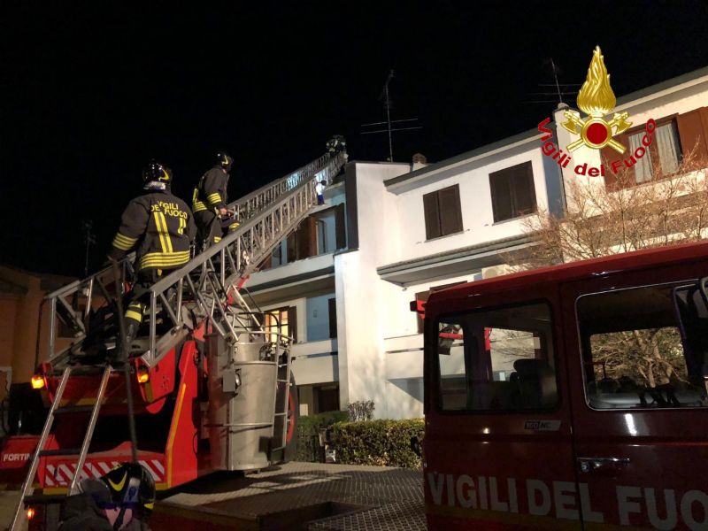 Incendio in una canna fumaria a Sant’Angelo Lodigiano