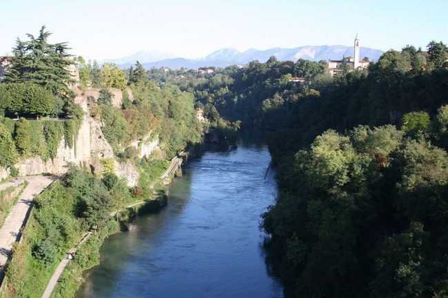 Ceneri dei morti nell’Adda: avanzata la proposta in Comune
