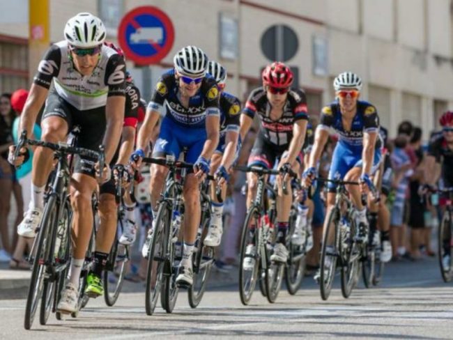 Ciclismo: è il giorno della mitica Milano-Sanremo