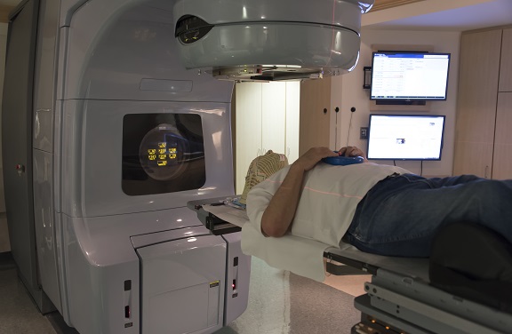 Casalpusterlengo radioterapia di precisione: si bombardano e uccidono le cellule tumorali
