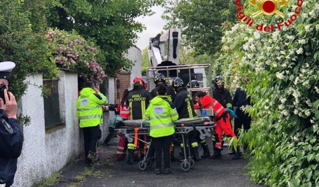 Folgorato sul lavoro a Codogno FOTO