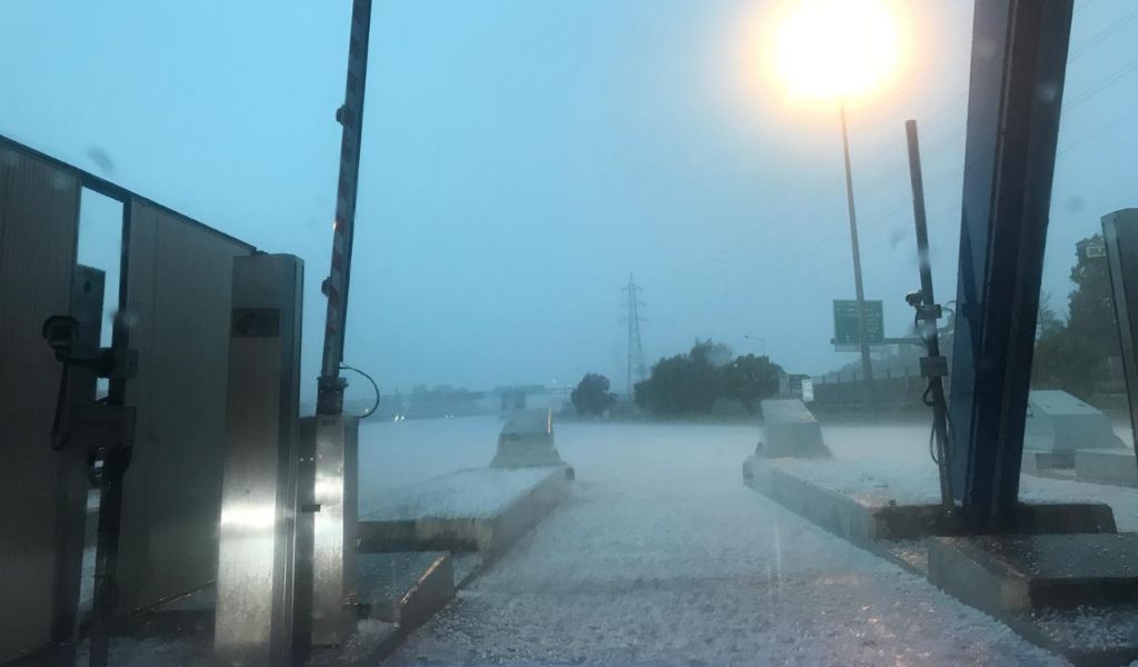 Maltempo in Lombardia: nubifragi e grandine FOTO e VIDEO