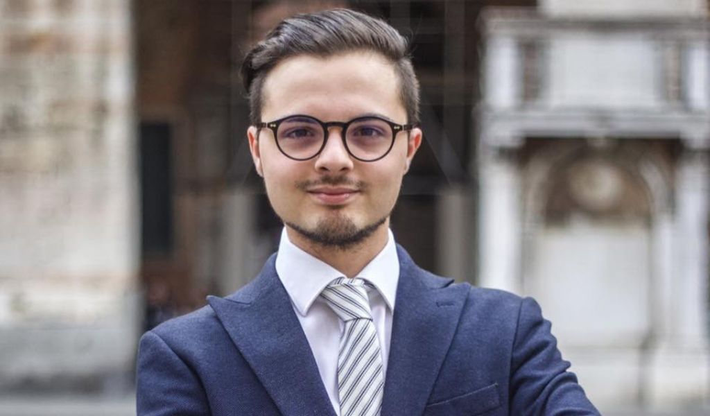 Ordigno incendiario in discoteca, candidato Lega imputato si dimette