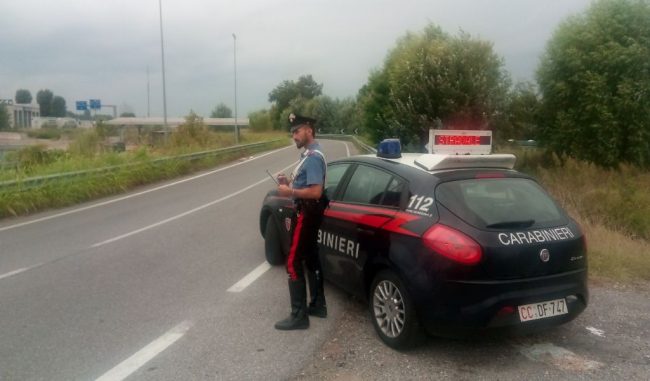 Pensionata 87enne contromano sulla Paullese causa incidente, patente ritirata