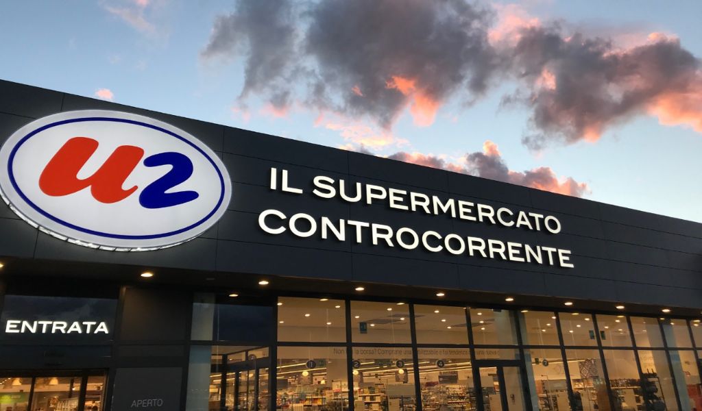 A Codogno apre il primo U2 supermercato che venderà solo stoviglie monouso biodegradabili
