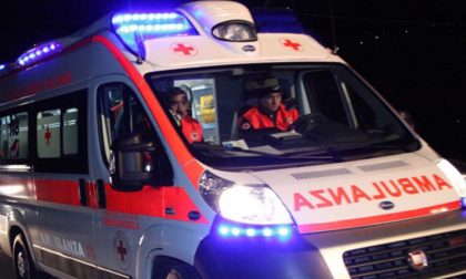Incidente tra due auto, 48enne in ospedale SIRENE DI NOTTE
