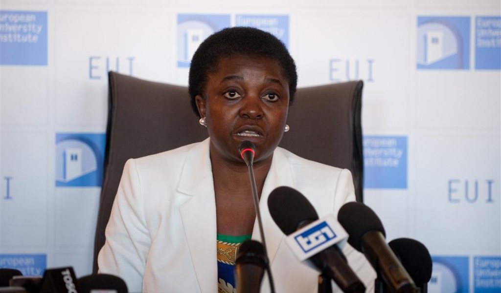 Dipinse l’ex ministro Kyenge come una scimmia: lodigiano condannato per diffamazione