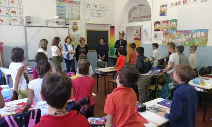 Primo giorno di scuola: il Sindaco Casanova e l'assessore Molinari in visita alla primaria "Barzaghi"