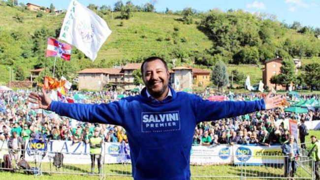 “Cari studenti, io odio Salvini”. Scoppia il caso su una prof