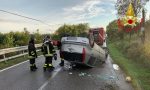 Si ribalta con l'auto sulla sede stradale, paura per un 24enne FOTO