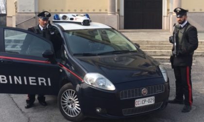 Chiede aiuto ai Carabinieri ma viene denunciato