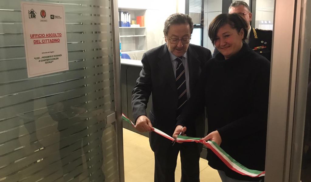 In Lombardia aperto il primo punto d’ascolto dell’Aler a Lodi, presente anche De Corato