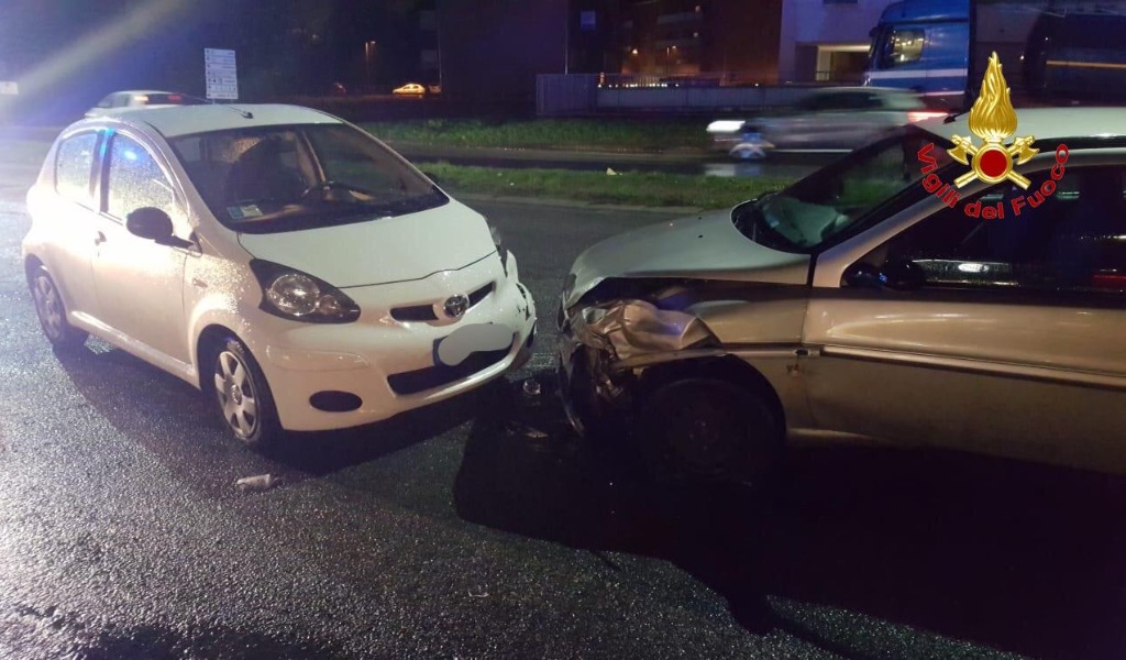 Incidente stradale a Lodi, 4 feriti trasportati in ospedale FOTO