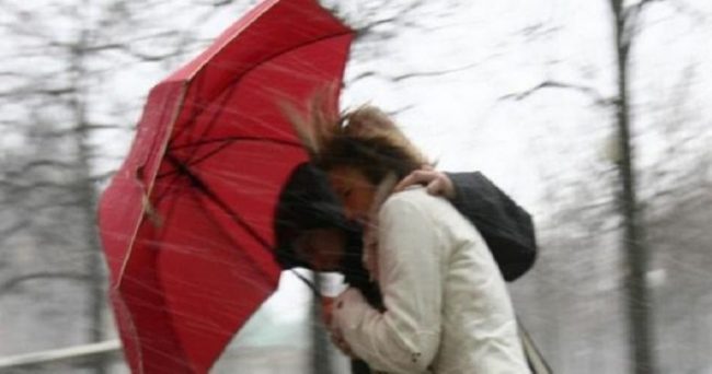 Piogge e temporali: la Protezione Civile lancia l’allerta meteo
