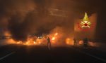 Inferno in Autostrada: muro di fuoco per assaltare il portavalori VIDEO E FOTO