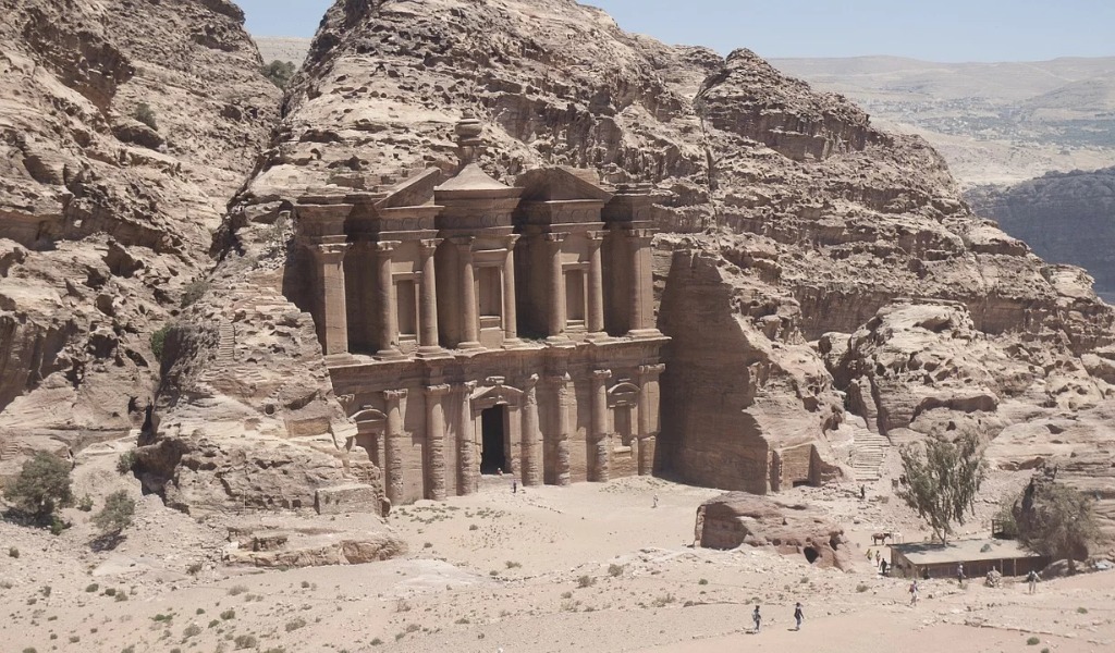 32enne italiano ucciso a Petra dalla caduta di un masso, lavorava poco lontano dal Lodigiano