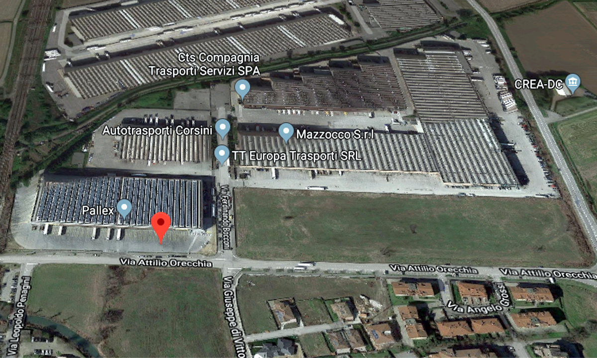 Schiacciato da un camion, 21enne muore su lavoro a Lodi