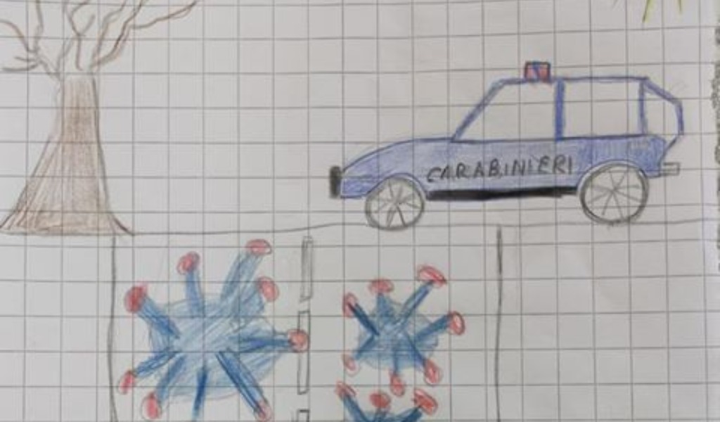 I disegni dei più piccoli per far sentire meno soli i Carabinieri della zona rossa FOTO