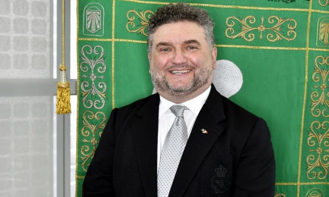 Il Coronavirus colpisce la giunta lombarda: assessore Mattinzoli positivo al test