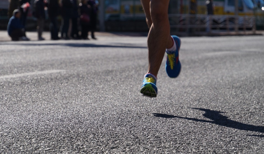Ecco perché il “paziente 1”, il 38enne di Codogno, sta così male nonostante sia un maratoneta