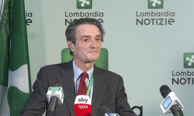 I sindaci di centrosinistra: “Sì, ma mascherine, tamponi e test sierologici quando?”. Fontana: “Siete sconsiderati”