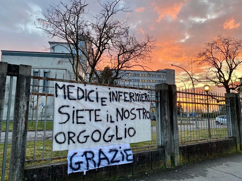 Emergenza Coronavirus: tutti alle finestre per un applauso a medici, infermieri e oss oggi alle 12