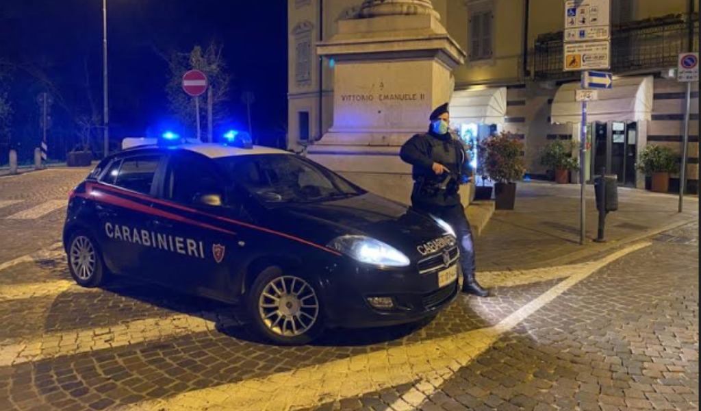 Positivo al Covid scappa dall’ospedale per andare a comprare le sigarette
