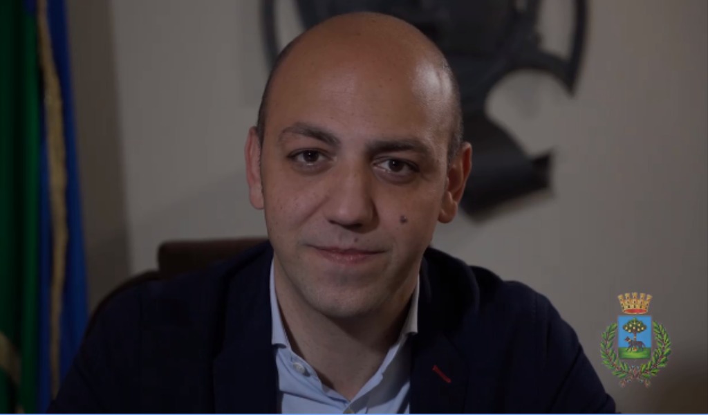 Il messaggio del sindaco di Codogno: “Stiamo combattendo insieme come una famiglia, non vanifichiamo tutto” VIDEO