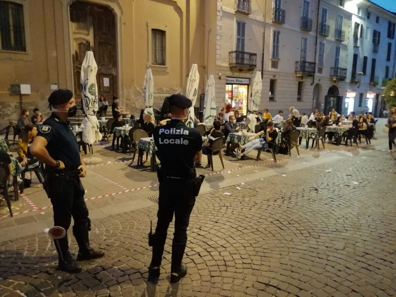 Movida e assembramenti: ulteriore proroga delle prescrizioni anti contagio